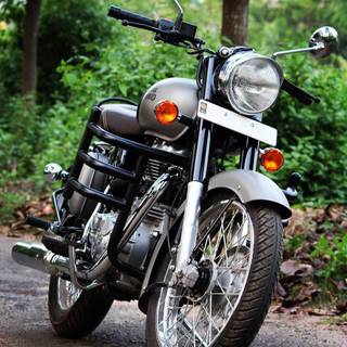 Royal Enfield Stealth Black wallpaper