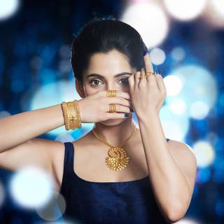 Priya Bapat wallpaper