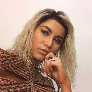 Sofia Reyes wallpaper