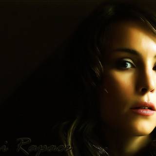 Noomi Rapace wallpaper