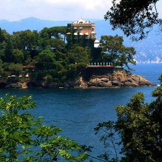 Italian village wallpaper