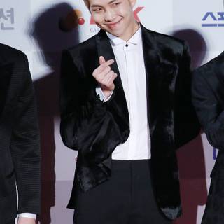 BTS Dimple wallpaper