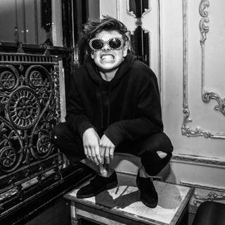 Yungblud computer wallpaper