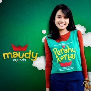 Maudy Ayunda wallpaper
