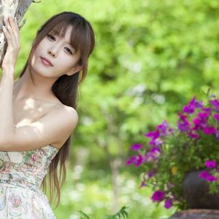 Stylish Chinese cute girl wallpaper