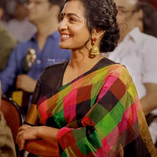 Parvathi Menon wallpaper