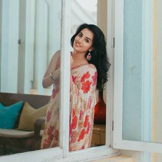 Ann Sheetal wallpaper