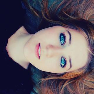 Blue eyes girls wallpaper