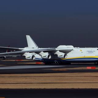 Antonov An-225 Mriya wallpaper