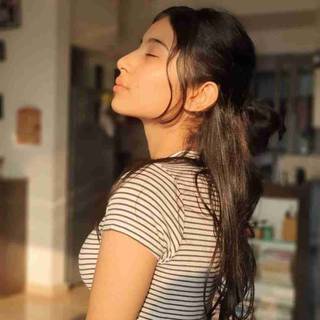 Sara Arjun wallpaper