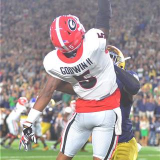 Football one handed catches wallpaper