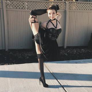 Splits contortion wallpaper