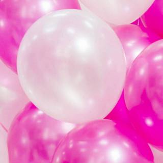 Party girl wallpaper