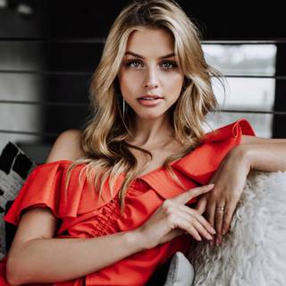 Marina Laswick wallpaper