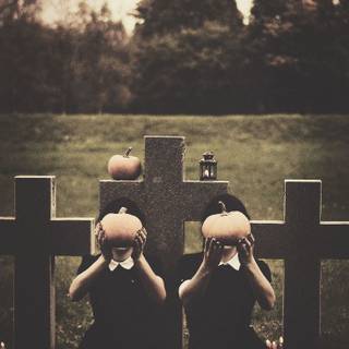 Scary Halloween phone wallpaper