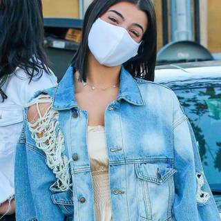 Charli Grace D'Amelio wallpaper