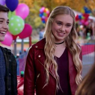 Emily Skinner wallpaper