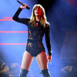 Taylor Swift concert wallpaper