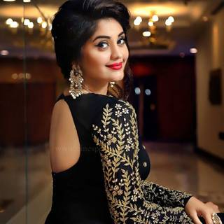 Surabhi Puranik wallpaper