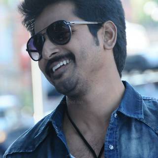 Kaaki Sattai wallpaper