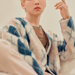 Woong AB6IX wallpaper