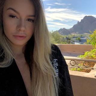 Naomi Swann wallpaper