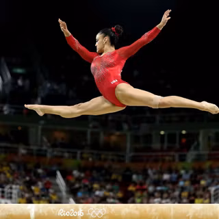 Laurie Hernandez wallpaper