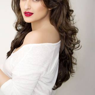 Parineeti Chopra iPhone wallpaper