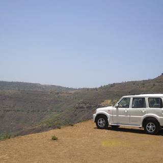 Scorpio car HD desktop wallpaper