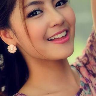 Women phone wallpaper