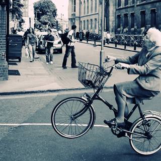 Chained bike wallpaper