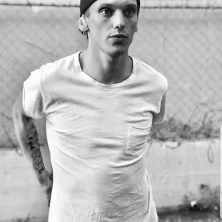 Jamie Campbell Bower wallpaper