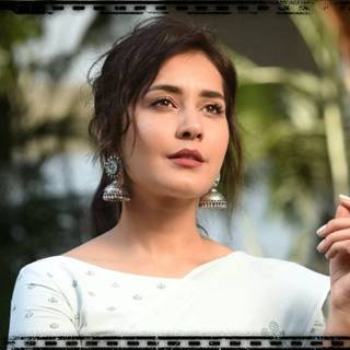 Raashi Khanna wallpaper