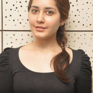 Raashi Khanna wallpaper