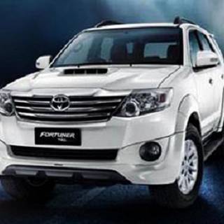 White Fortuner wallpaper