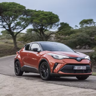 Toyota C-HR wallpaper