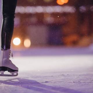 Ice skating date wallpaper