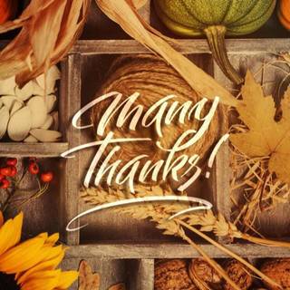 iPhone 8 Thanksgiving wallpaper