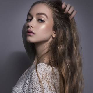 Girls for iPhone wallpaper