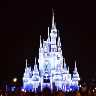 Disneyland Castle Christmas wallpaper