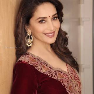 Madhuri Dixit wallpaper