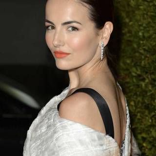 Hollywood girl wallpaper