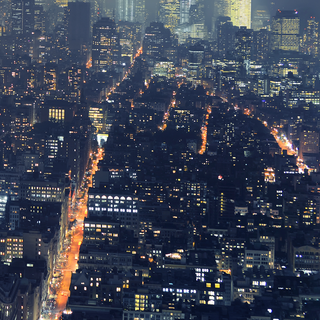 Phone city at night wallpaper