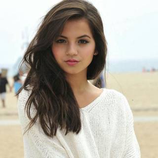 Isabela Moner iPhone wallpaper