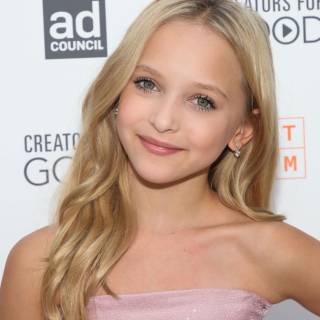 Lilliana Ketchman wallpaper