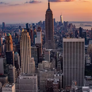 City building wallpaper