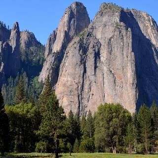 Yosemite National Park Cathedral Rocks wallpaper