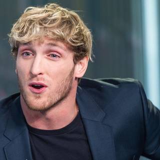 Christina Kayy wallpaper