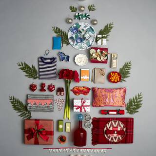 Pink bobble Christmas wallpaper