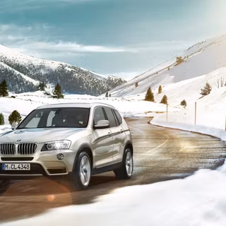 Winter tyre wallpaper